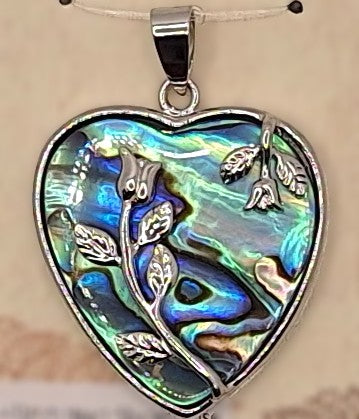 36x31mm Heart-Shaped Rose Abalone Paua Shell Silver-Plated Brass Pendant