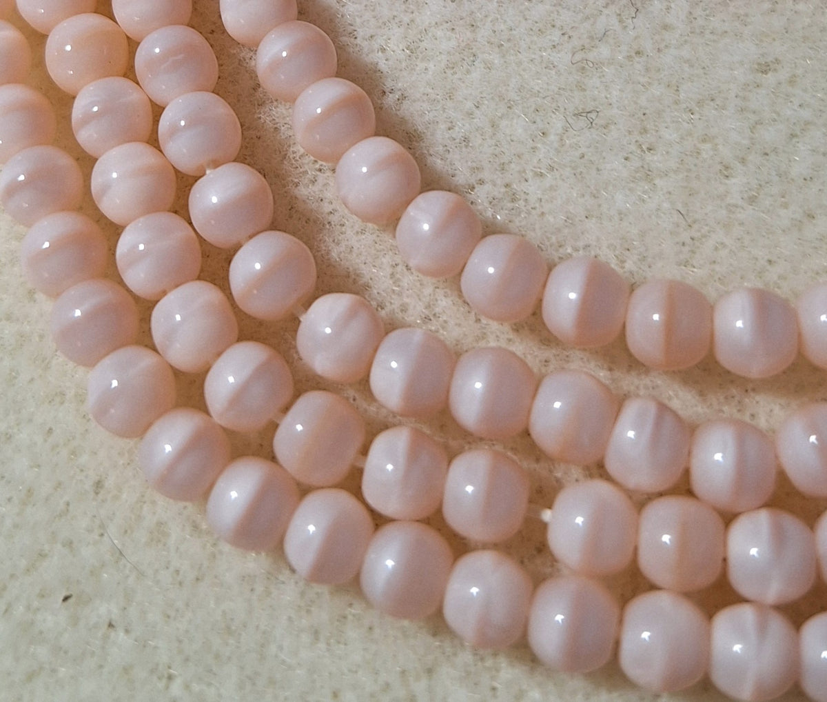 5mm Rosaline Silk Smooth Round Druk Glass Beads 50ct